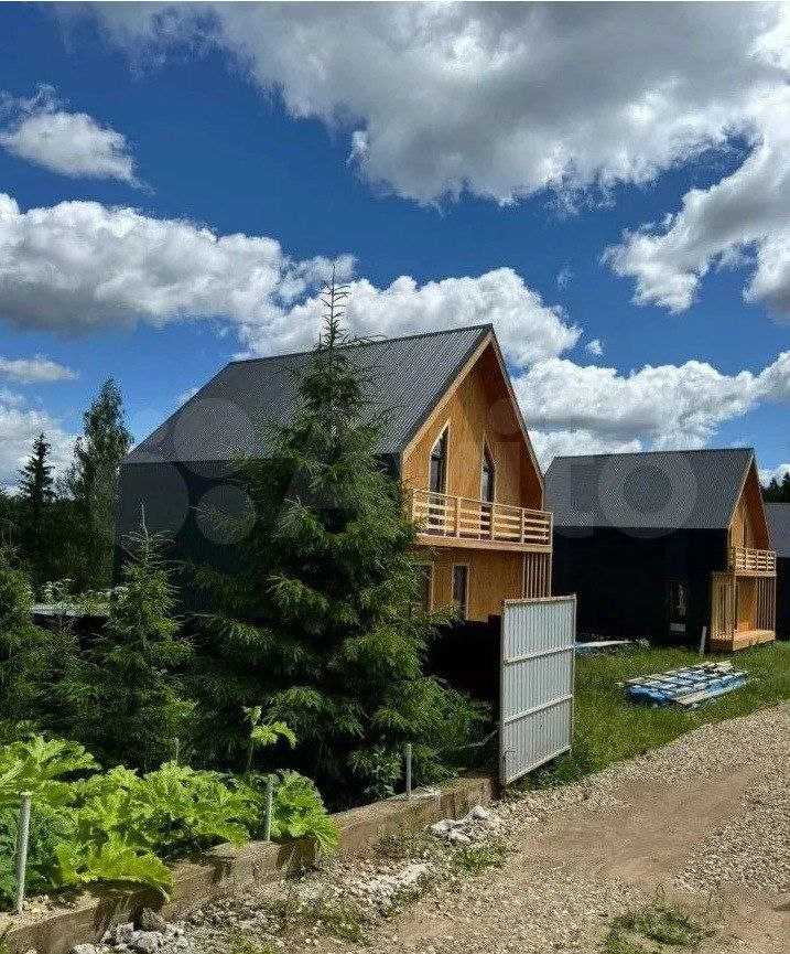 Участок с домом - фото 1